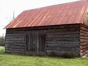 31 x 44 hewn log barn - click for additional photos